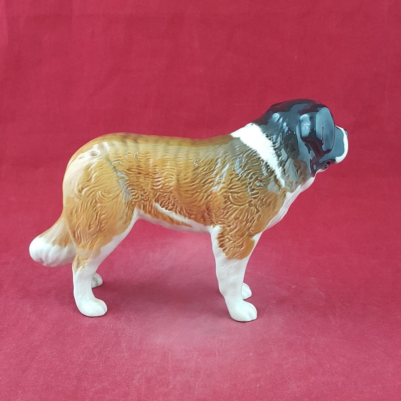 Beswick Dog Figurine 2221 St. Bernard Dog Corna Garth Stroller - 8569 BSK