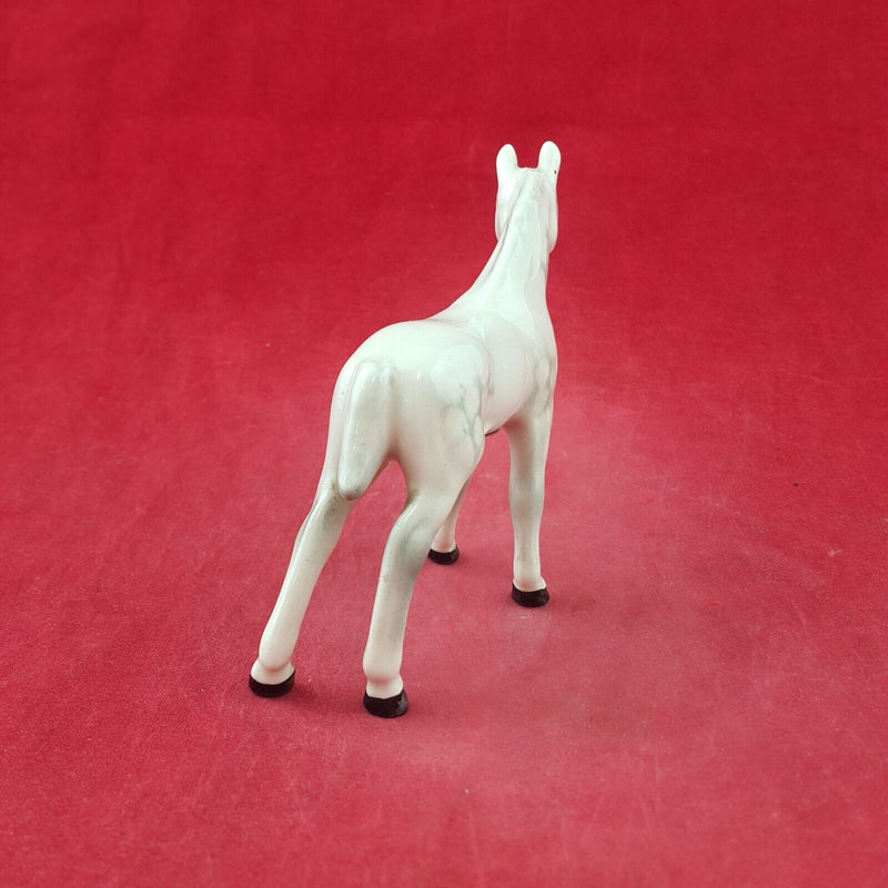 Beswick  Figurine 1816 Throughbred Type Facing Left (Second version) - 8577