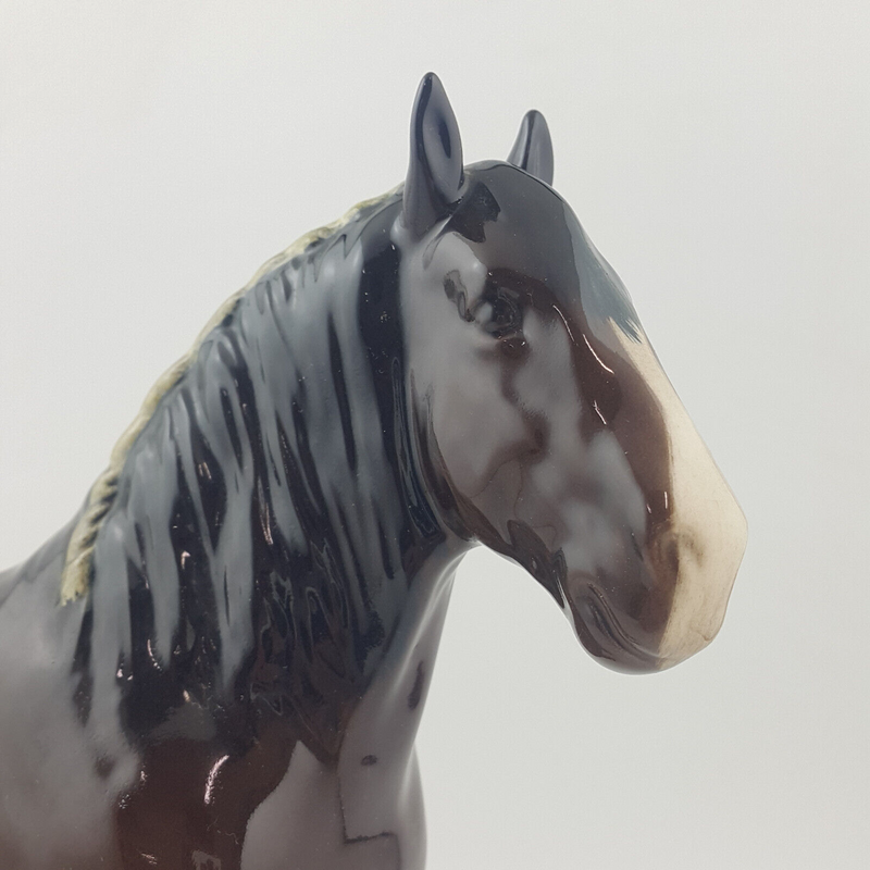 Beswick Horses - Shire Mare 818 (Variation 1) - BSK 3658