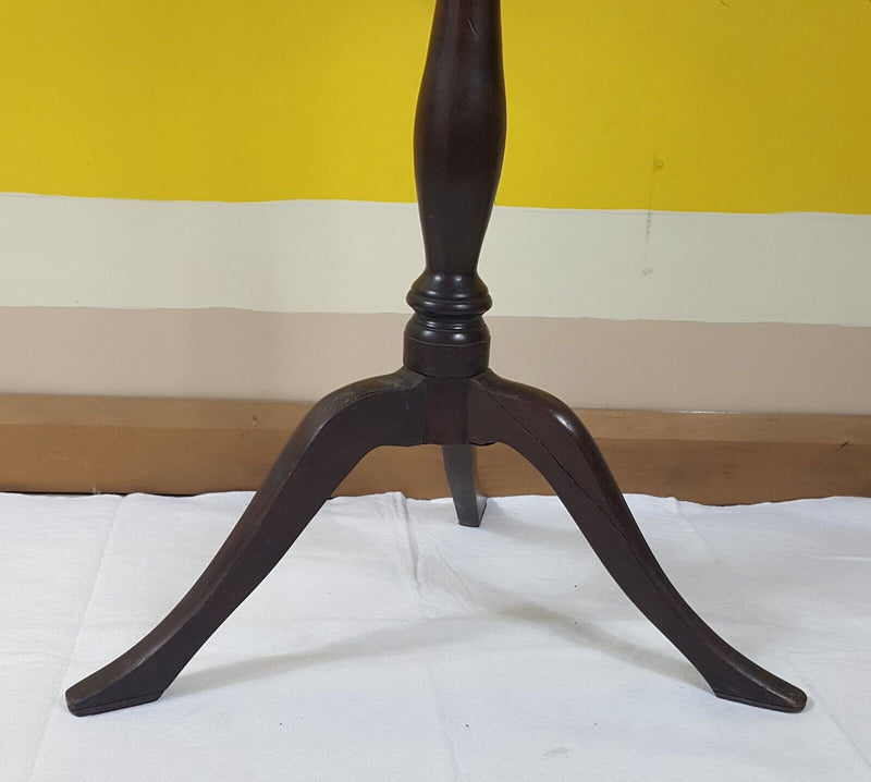 19th Century Mahogany Circular Stem Table - F119