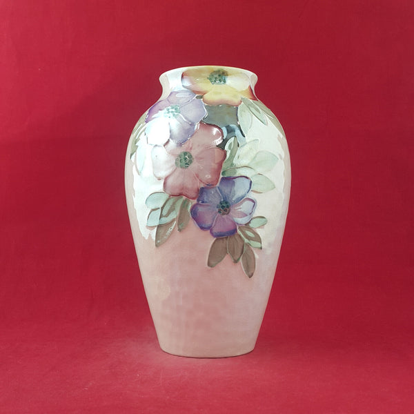 Maling Lustre Floral Vintage Vase 8.5-inch - OP 3678