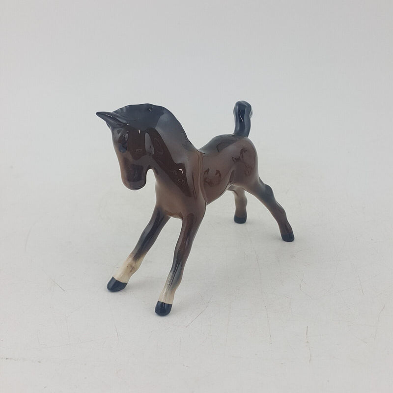 Beswick Horses Figurine 815 Small Foal Stretched Face Right - 9015 BSK