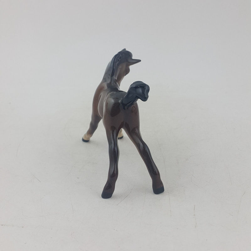 Beswick Horses Figurine 815 Small Foal Stretched Face Right - 9015 BSK