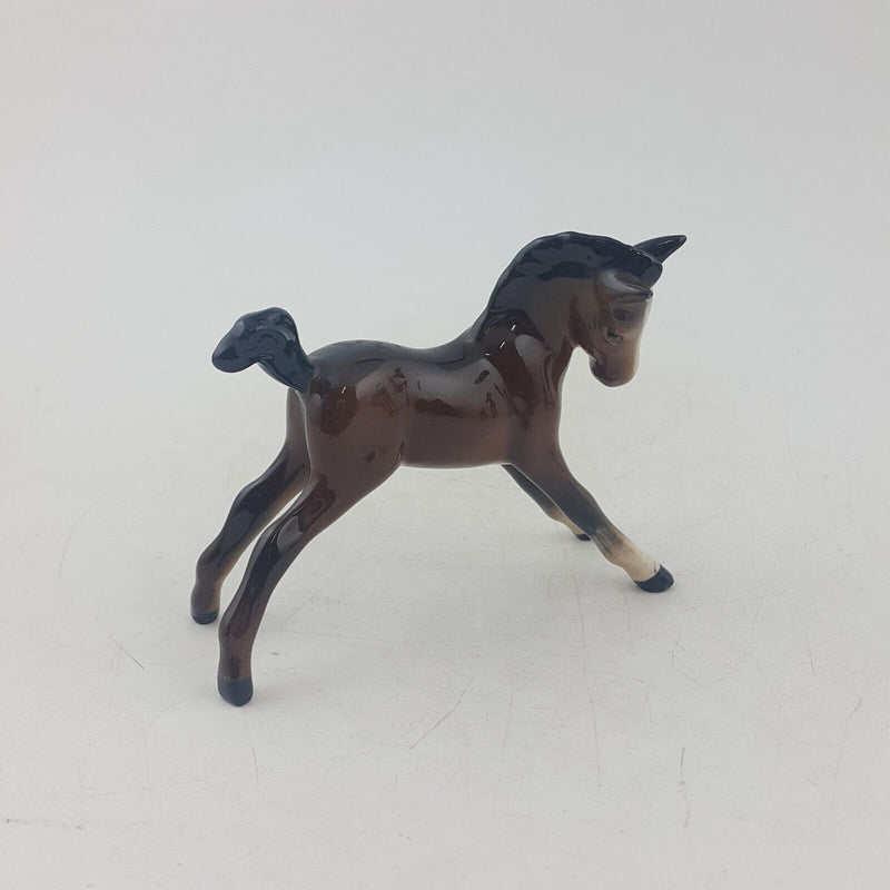 Beswick Horses Figurine 815 Small Foal Stretched Face Right - 9015 BSK