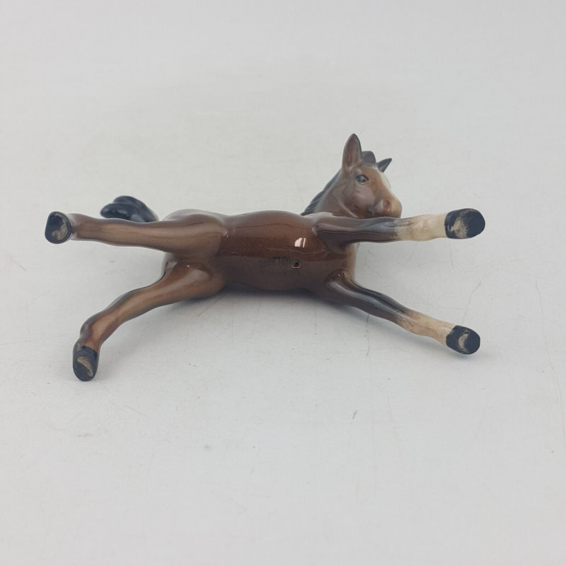 Beswick Horses Figurine 815 Small Foal Stretched Face Right - 9015 BSK