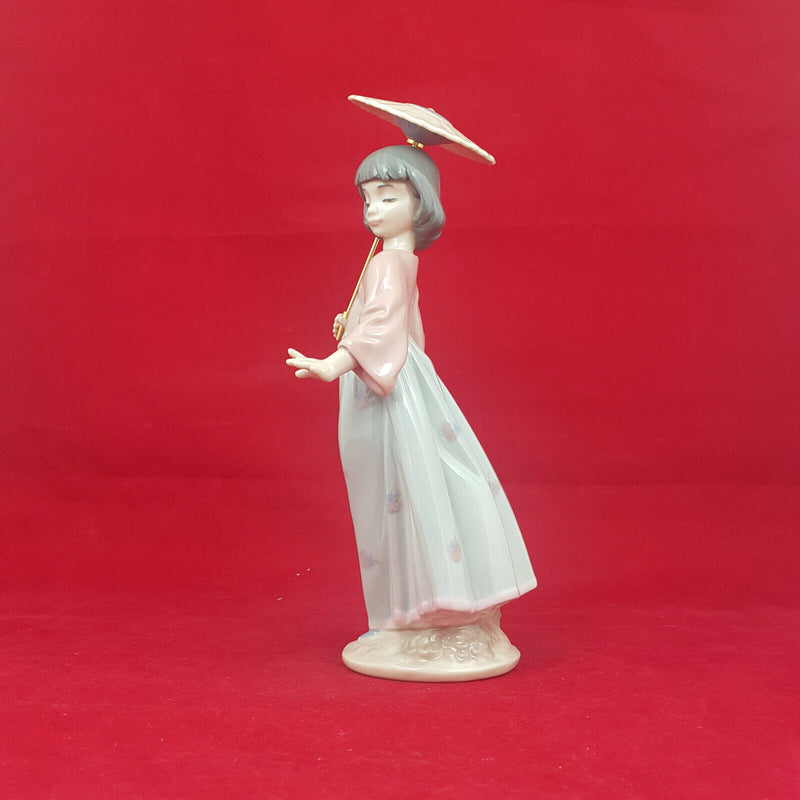 Lladro Asian Love 6156 (Boxed)