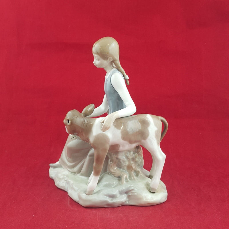 Lladro Figurine 4813 - Girl with Calf (Damaged) - 12 TF