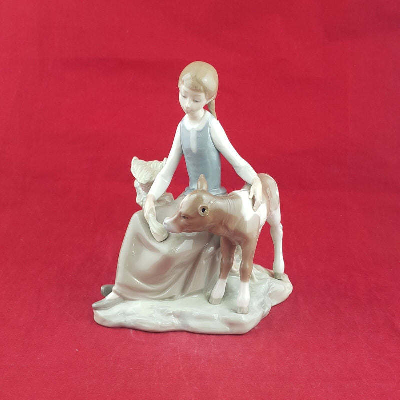 Lladro Figurine 4813 - Girl with Calf (Damaged) - 12 TF