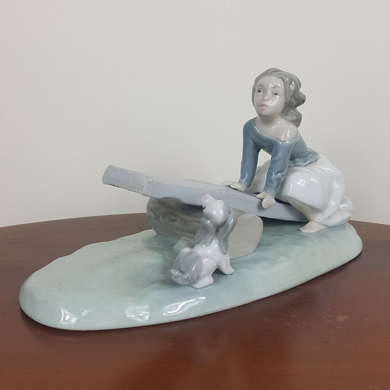 Lladro Nao Figurine 4867 - Seesaw Friends (Damaged) - 7068 L/N