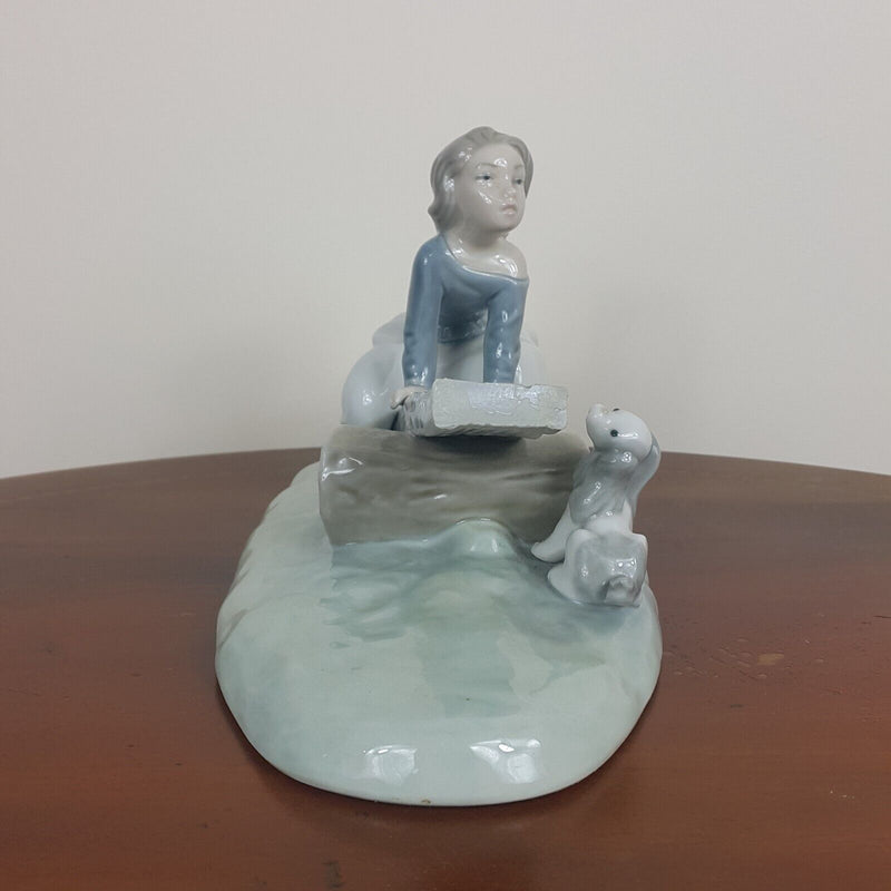 Lladro Nao Figurine 4867 - Seesaw Friends (Damaged) - 7068 L/N