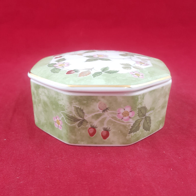 Wedgwood - Lidded Trinket Dish | Wild Strawberry - WD 3705