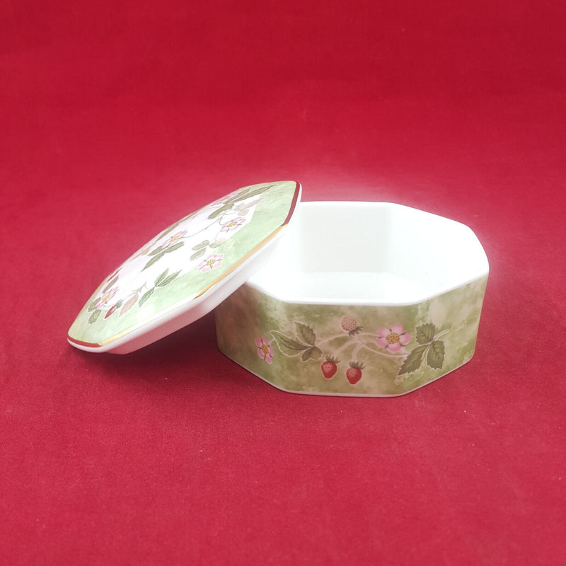 Wedgwood - Lidded Trinket Dish | Wild Strawberry - WD 3705