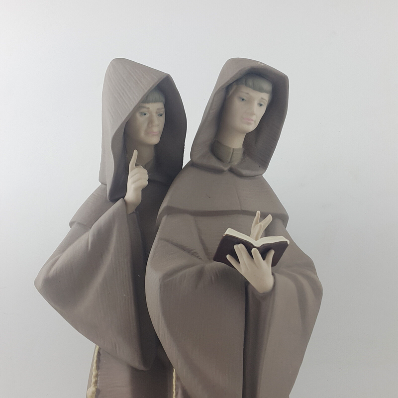 Llardo Figurine - Two Monks At Prayer 5155 - L/N 3650