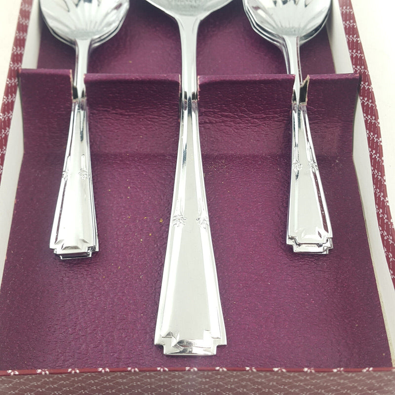 Chromium Unity - Set Of 6 Scallop Shaped Spoons With A Serving Spoon - OA 3566