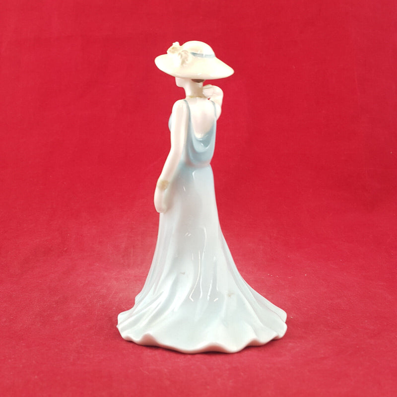 Coalport Figurine - Debutante Rosalind - CP 3272