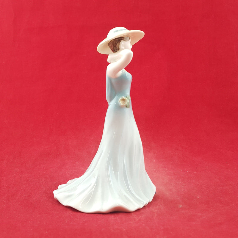 Coalport Figurine - Debutante Rosalind - CP 3272