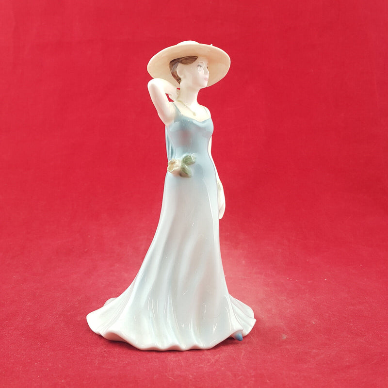 Coalport Figurine - Debutante Rosalind - CP 3272