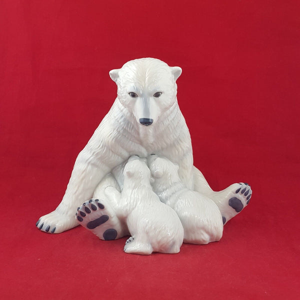 Royal Copenhagen Allan Therkel  Polar Bear with Cubs Motherly Love 087 - 7544RCH