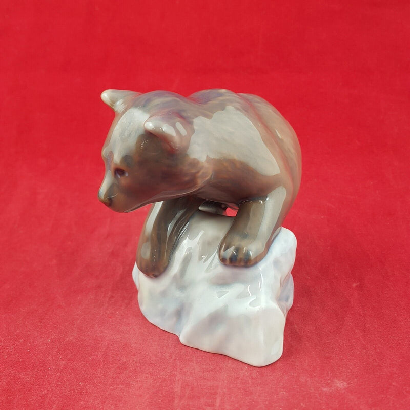 B&G Royal Copenhagen Bear Cub Figurine Arsfigur 1997 - 7539 RCH