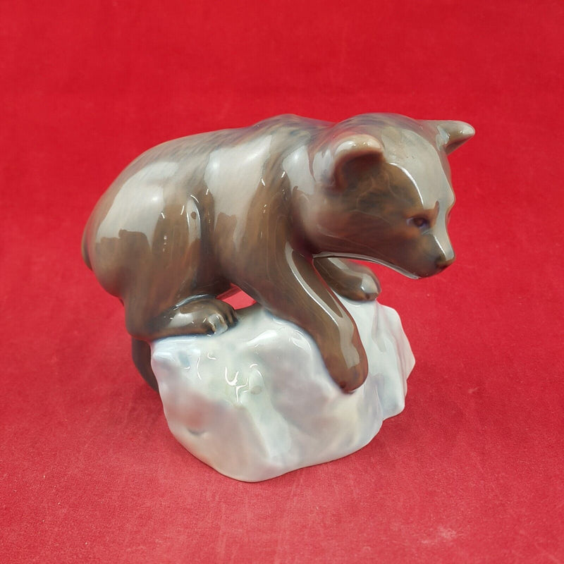 B&G Royal Copenhagen Bear Cub Figurine Arsfigur 1997 - 7539 RCH