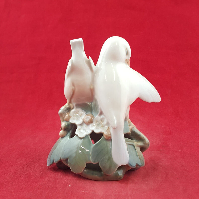 Royal Copenhagen Denmark Bird Figurine 402 Lovebirds (Damaged) - 8220 RCH