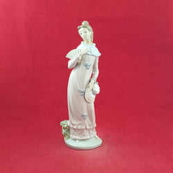 Nao By Lladro Figurine 0219 Lady Holding Fan (Restored) - 8163 L/N