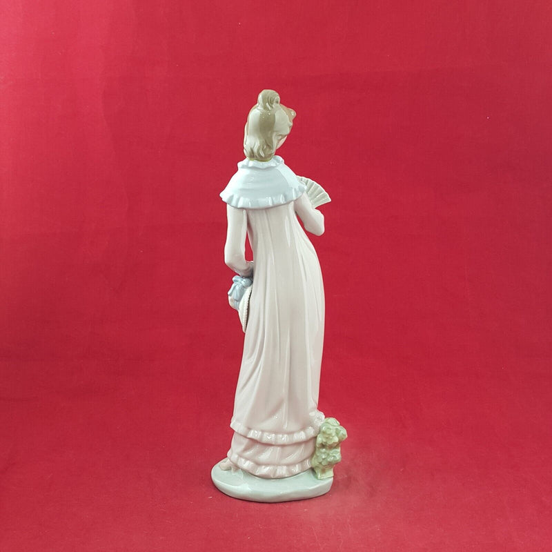 Nao By Lladro Figurine 0219 Lady Holding Fan (Restored) - 8163 L/N