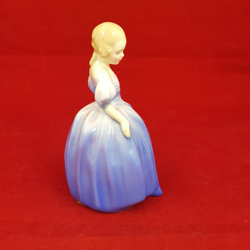 Royal Doulton Figurine Marie - HN1370 - RD 5005