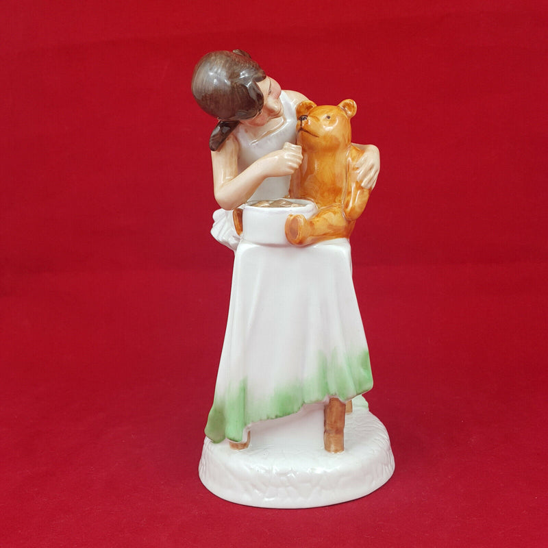 Royal Doulton Figurine - And One For You HN2970 – 260 RD