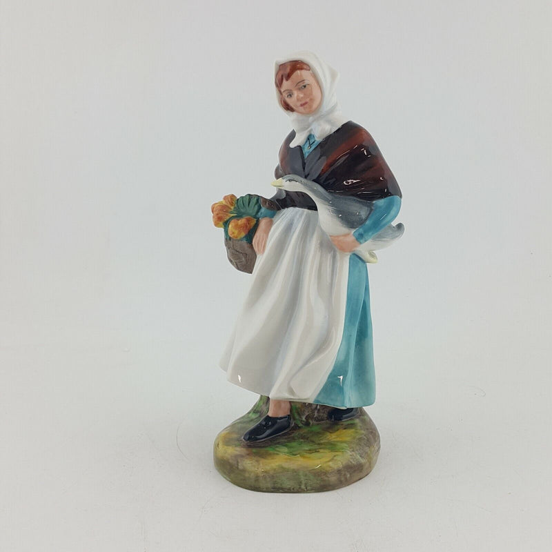 Royal Doulton Figurine - Country Lass HN1991A –  RD 5977