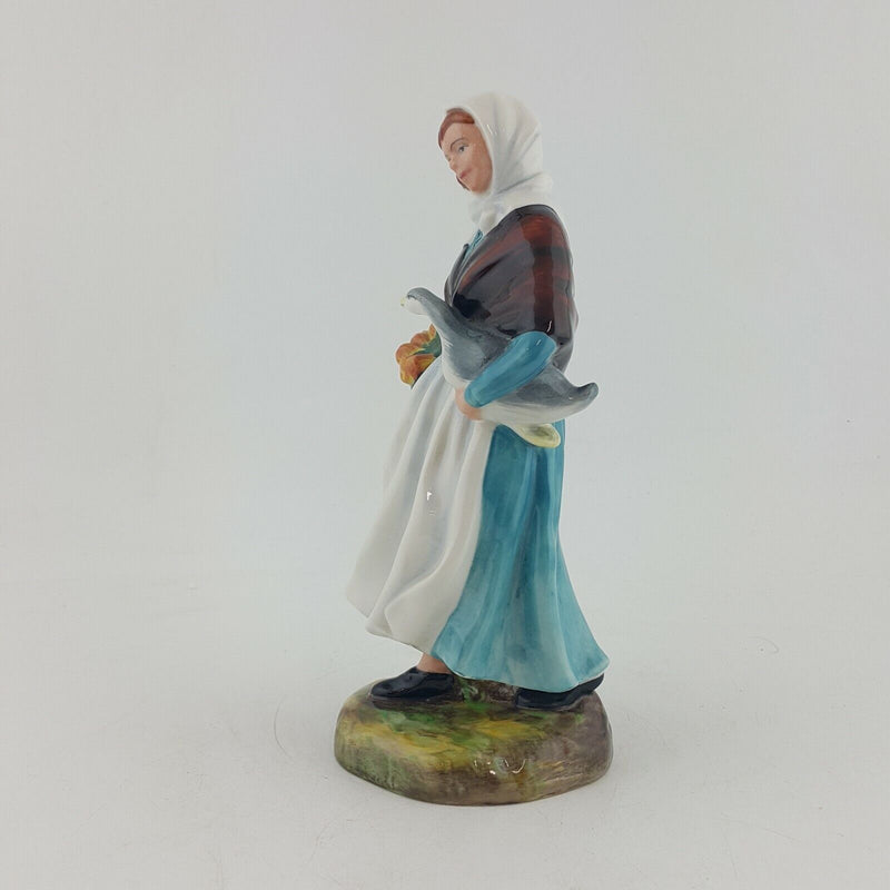 Royal Doulton Figurine - Country Lass HN1991A –  RD 5977