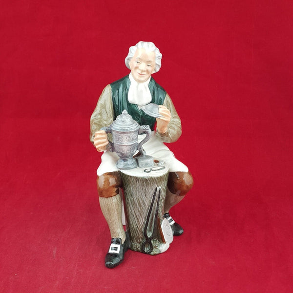 Royal Doulton Figurine HN2146 - The Tinsmith -  RD 6865