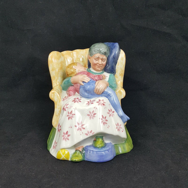 Royal Doulton Figurine HN2380 - Sweet Dreams - 5182 RD