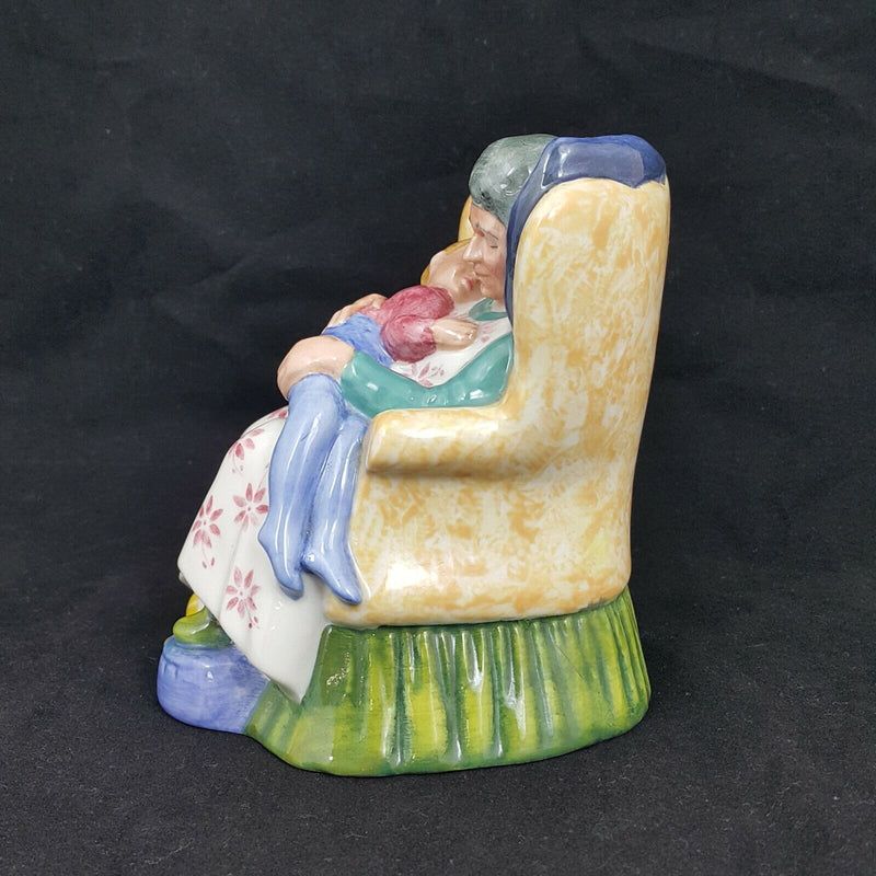 Royal Doulton Figurine HN2380 - Sweet Dreams - 5182 RD