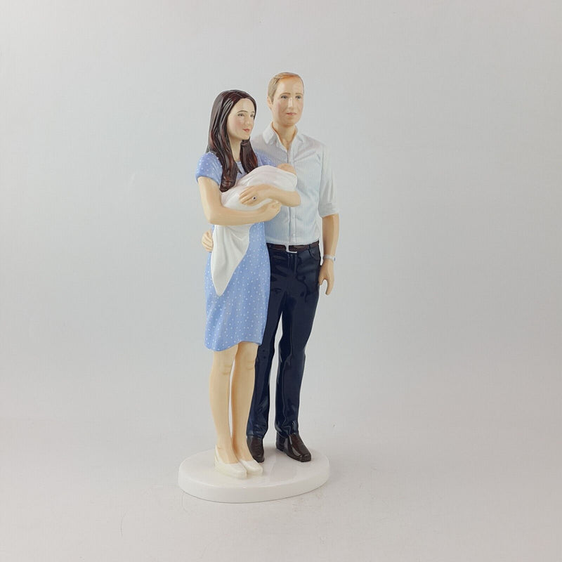 Royal Doulton Figurine HN5716 Prince George With CoA -  RD 8673