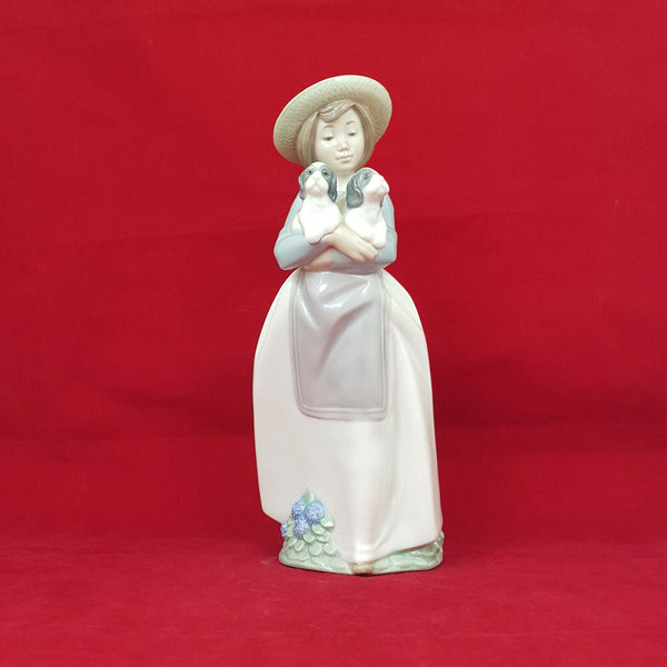 Lladro Nao Figurine - What An Armful 1156 - 166 L/N