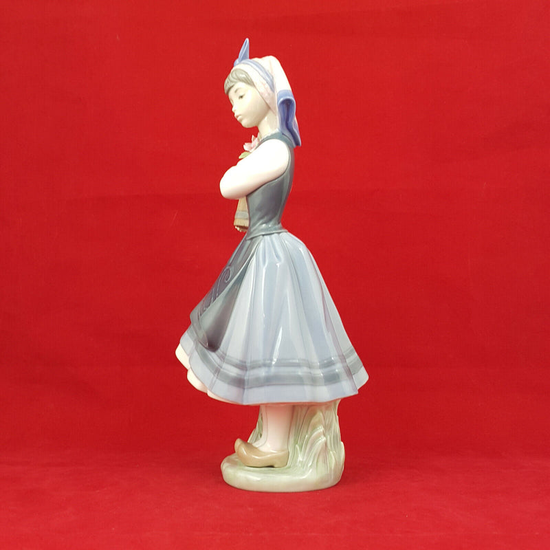 Lladro Figurine 1416 - From My Garden - Dutch Girl with Flower Pot - 178 L/N