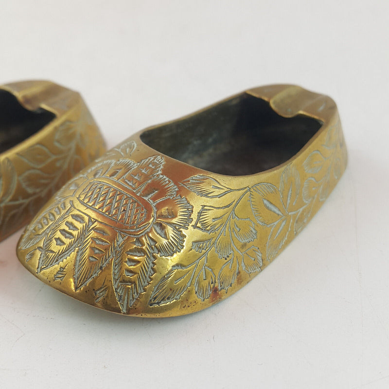 Pair Of Vintage Miniature Brass Shoes Ashtrays - TF 199