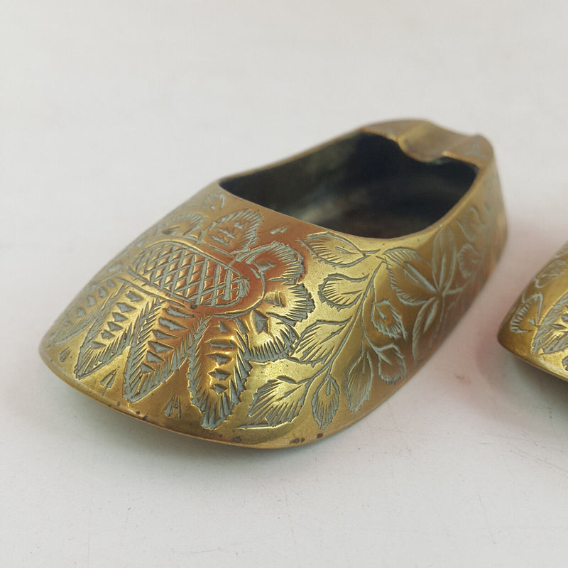 Pair Of Vintage Miniature Brass Shoes Ashtrays - TF 199