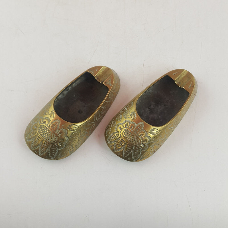 Pair Of Vintage Miniature Brass Shoes Ashtrays - TF 199