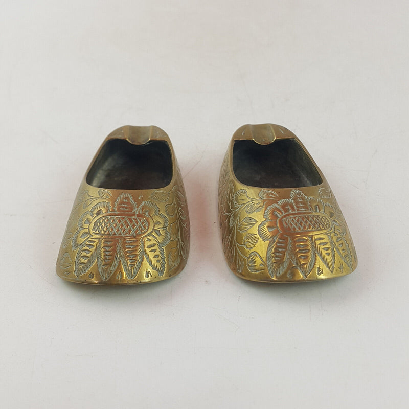 Pair Of Vintage Miniature Brass Shoes Ashtrays - TF 199