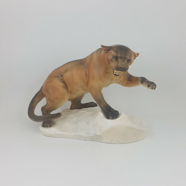 Beswick - Puma on Rock 1702 - 573 BSK