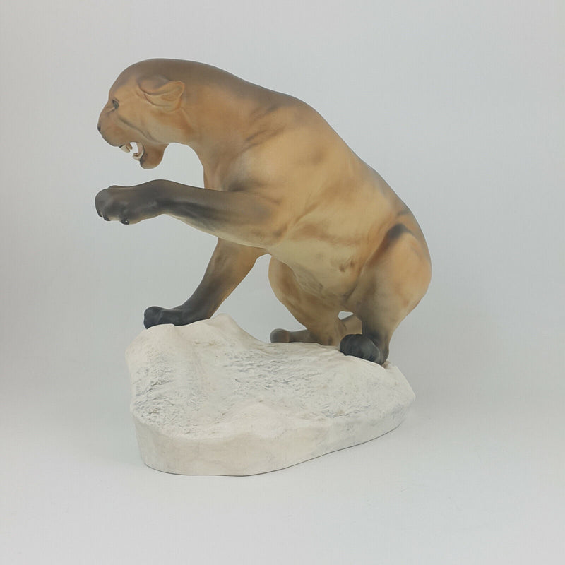 Beswick - Puma on Rock 1702 - 574 BSK