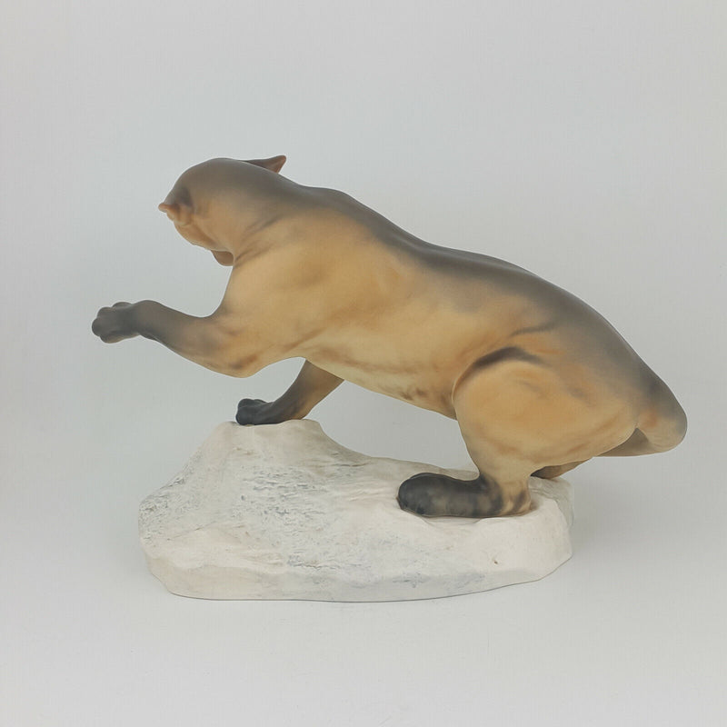 Beswick - Puma on Rock 1702 - 574 BSK