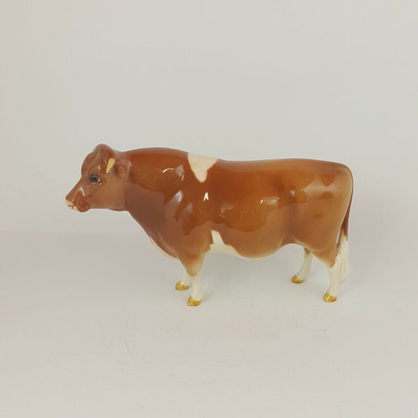 Beswick - Guernsey Bull CH. Sabrina's Sir Richmond 14th 1451 - 394 BSK