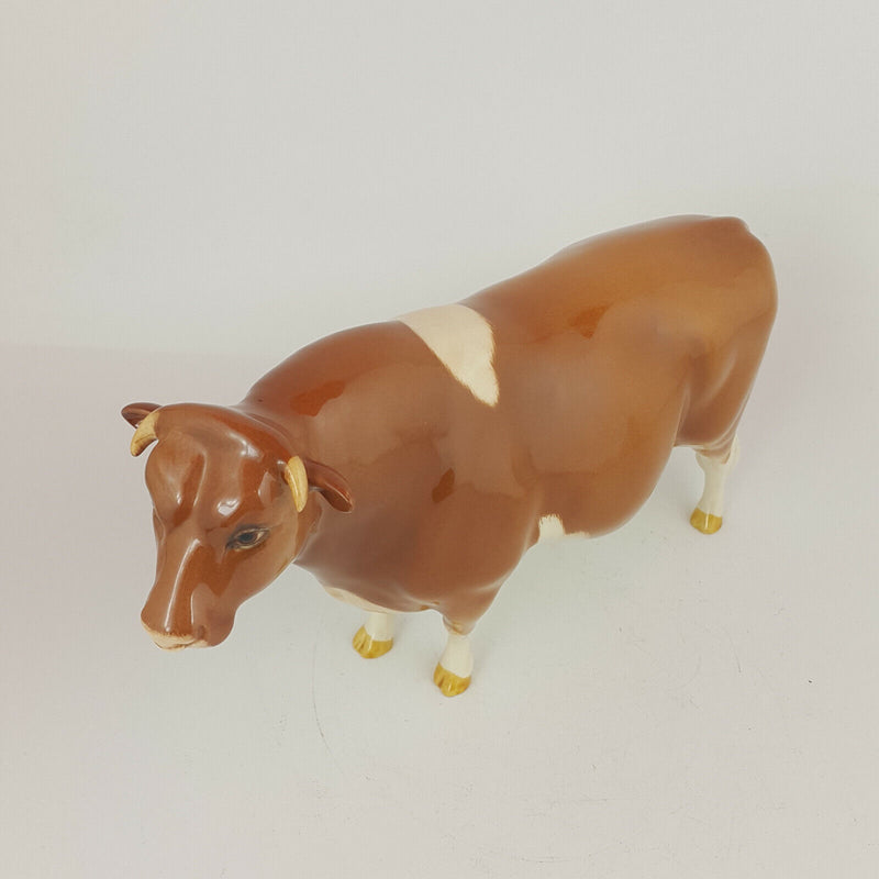 Beswick - Guernsey Bull CH. Sabrina's Sir Richmond 14th 1451 - 394 BSK