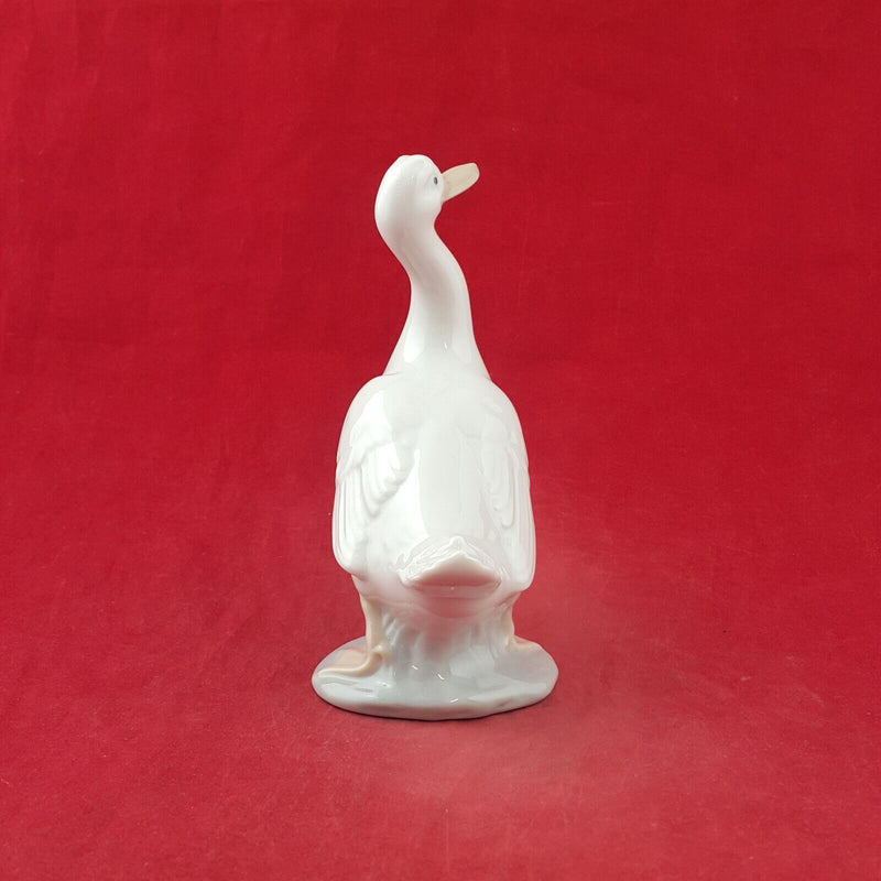 Lladro Nao Little Duck 0245 - 8574 L/N