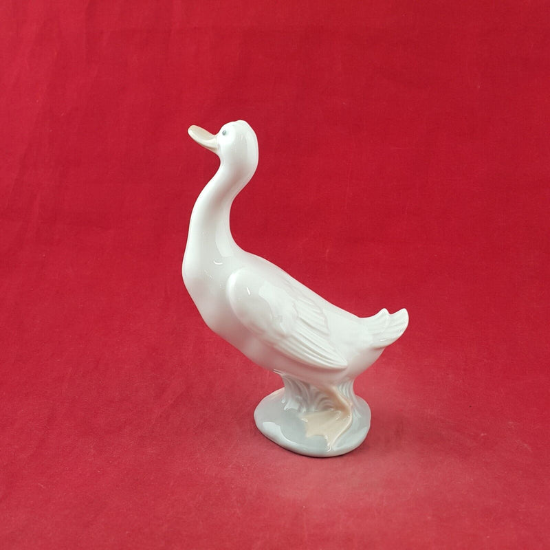 Lladro Nao Little Duck 0245 - 8574 L/N