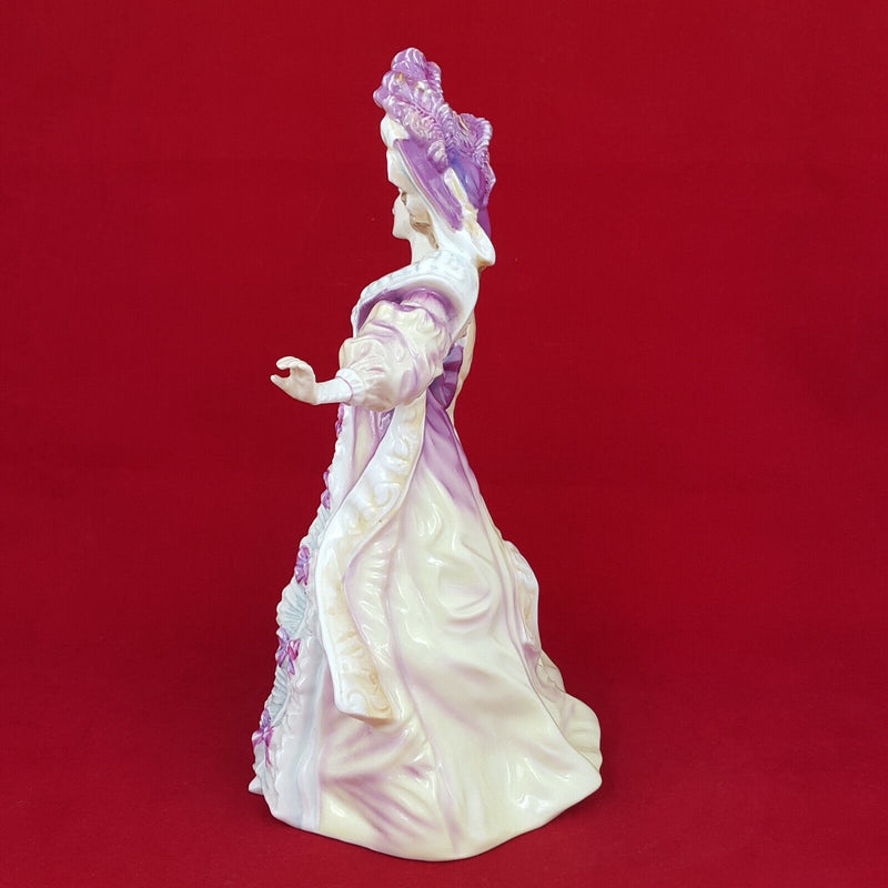 HN3626 Lily Royal Doulton Figurine -  RD 5589