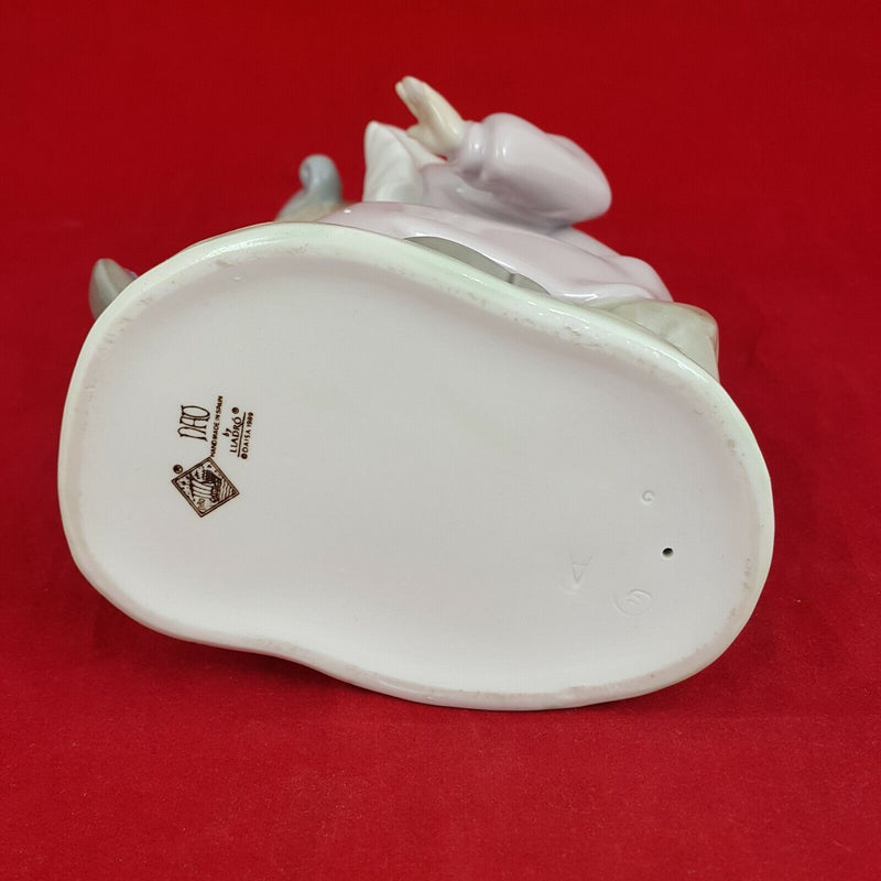 Lladro Nao 1099 - Listen to Me - Harlequin And Puppy - (Chipped) 6280 L/N